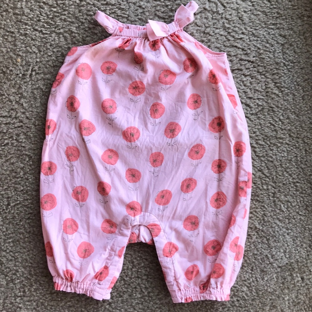 BabyGap girls floral onesie romper 6-12 months - Picture 1 of 7